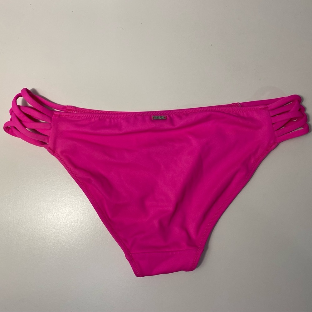 PINK Bikini! - Picture 6 of 6